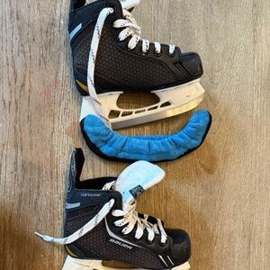 Kids Bauer ice skates - size 1